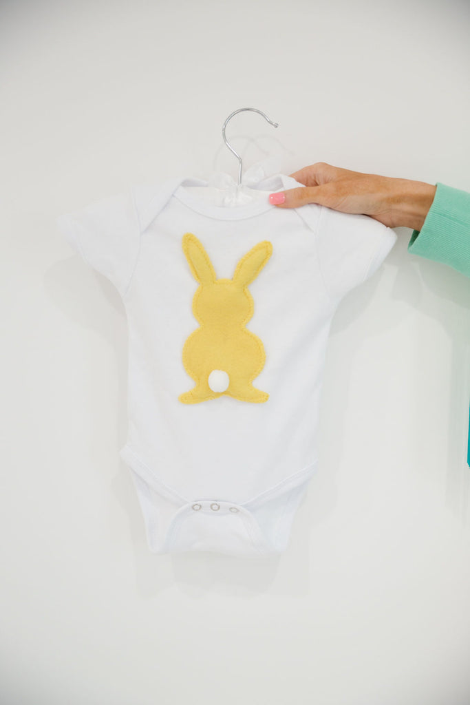 MINI KIDS YELLOW BUNNY WHITE ONESIE* ONESIE Judith March