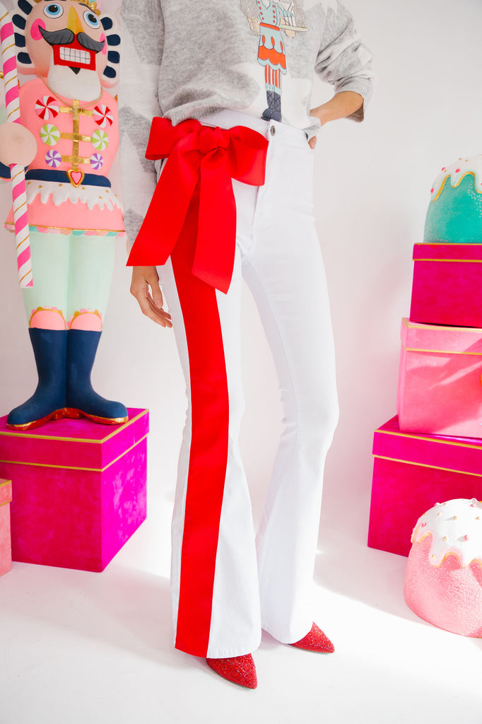 HOLIDAY SEASON WHITE FLARES FLARES Judith March   