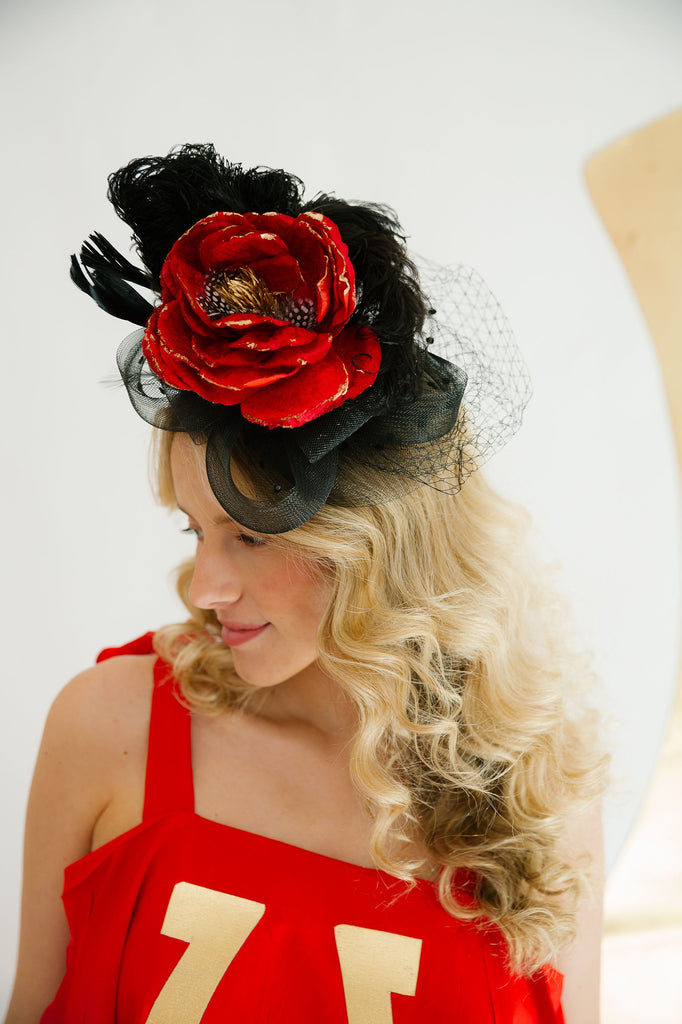 RACING ROSE FASCINATOR FASCINATOR Judith March