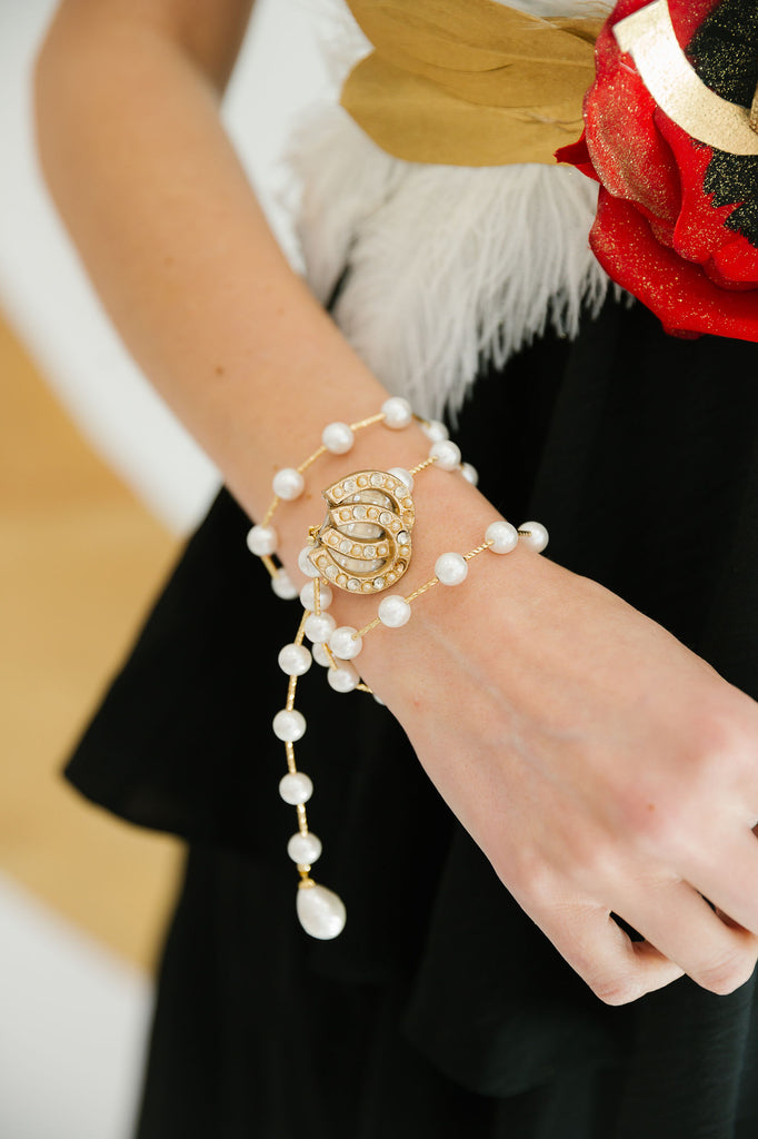 LUCKY HORSESHOE PEARL BRACELET BRACELET Judith March