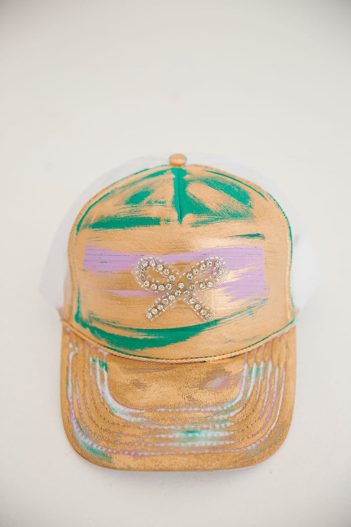 TAKE A BOW HATS TRUCKER HAT Judith March GREEN/PURPLE