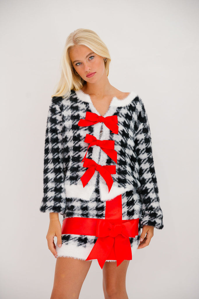 HOLIDAY SEASON HOUNDSTOOTH CARDIGAN TOP Judith March   