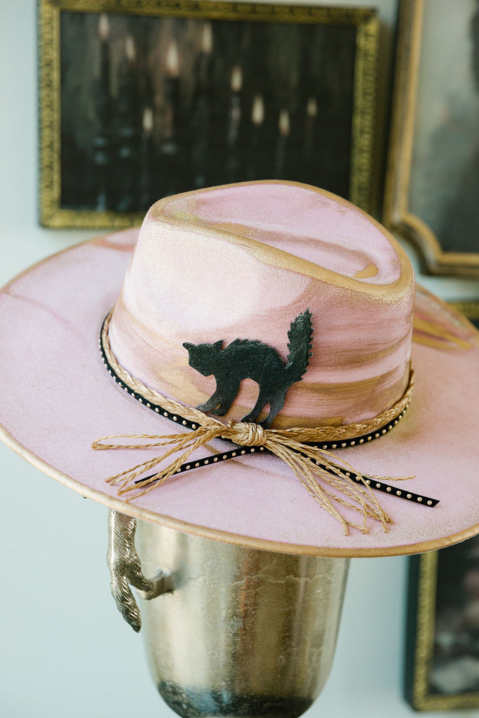 BLACK CAT CROSSING RANCHER HAT HAT Judith March   