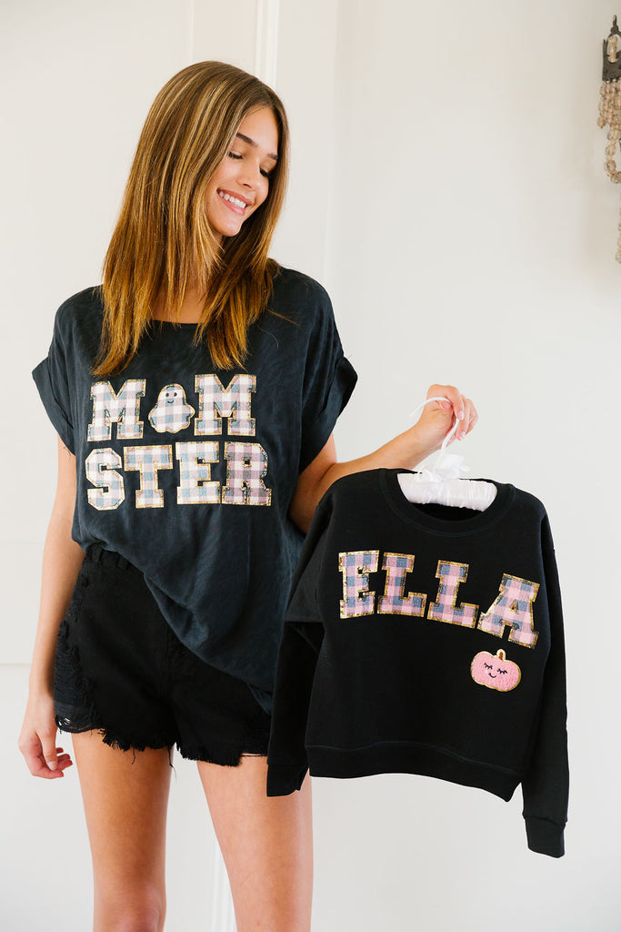 MOMSTER BLACK RELAXED TEE* TOP Judith March