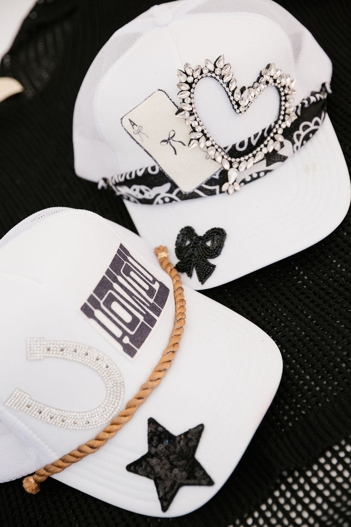 ACE'S N BOWS TRUCKER HAT TRUCKER HAT Judith March