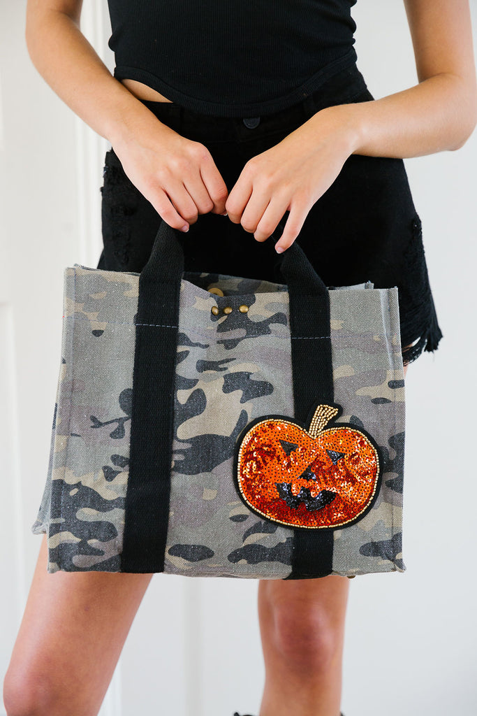 HALLOWEEN SEASON TOTE BAGS BAG Judith March CAMO  