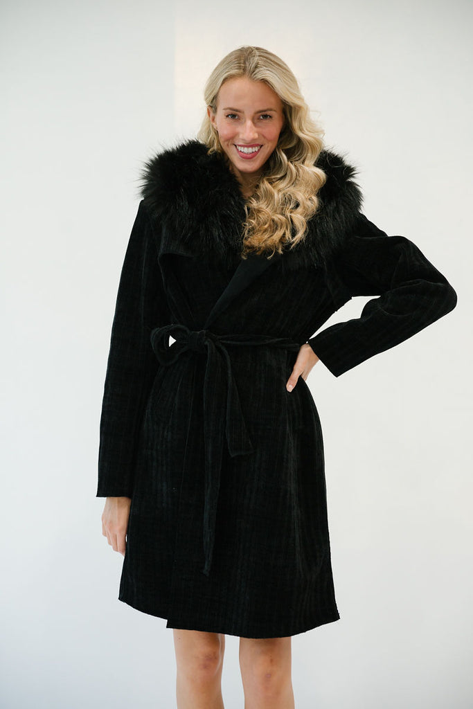 ONYX BLACK COAT WITH FUR Coats & Jackets Judith March   