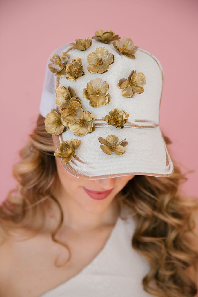 GOLDEN FLOWER TRUCKER HAT TRUCKER HAT Judith March