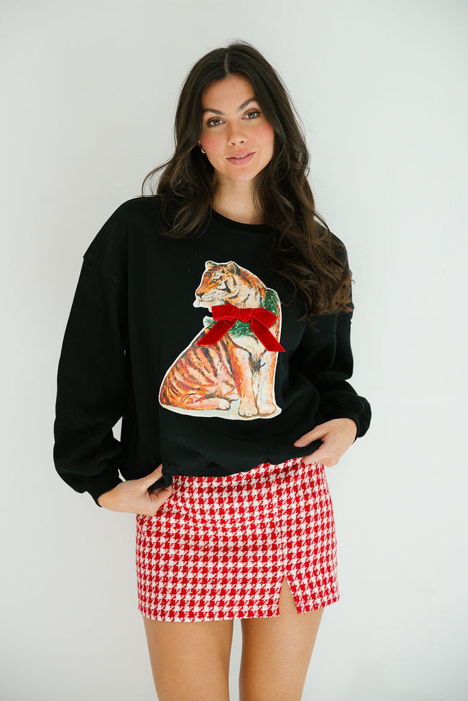 HOLIDAY TIGER BLACK PULLOVER PULLOVER Judith March   