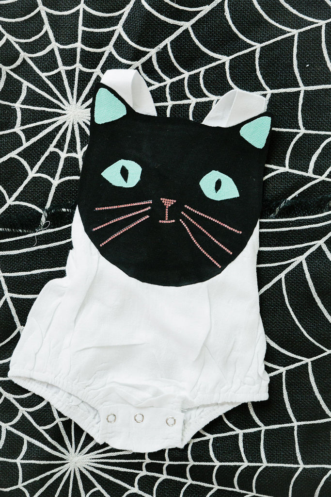 MINI KIDS BLACK CAT ONESIE ONESIE Judith March   